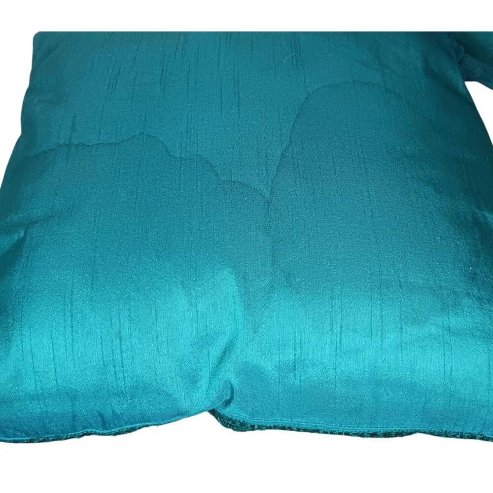 Set Of 2 Pier 1 Teal Throw Pillows With Textured Medallion Bohemian Design 18x18